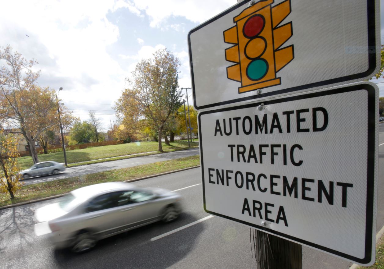 Chicago begins issuing tickets to motorists going 6 mph over the speed ...
