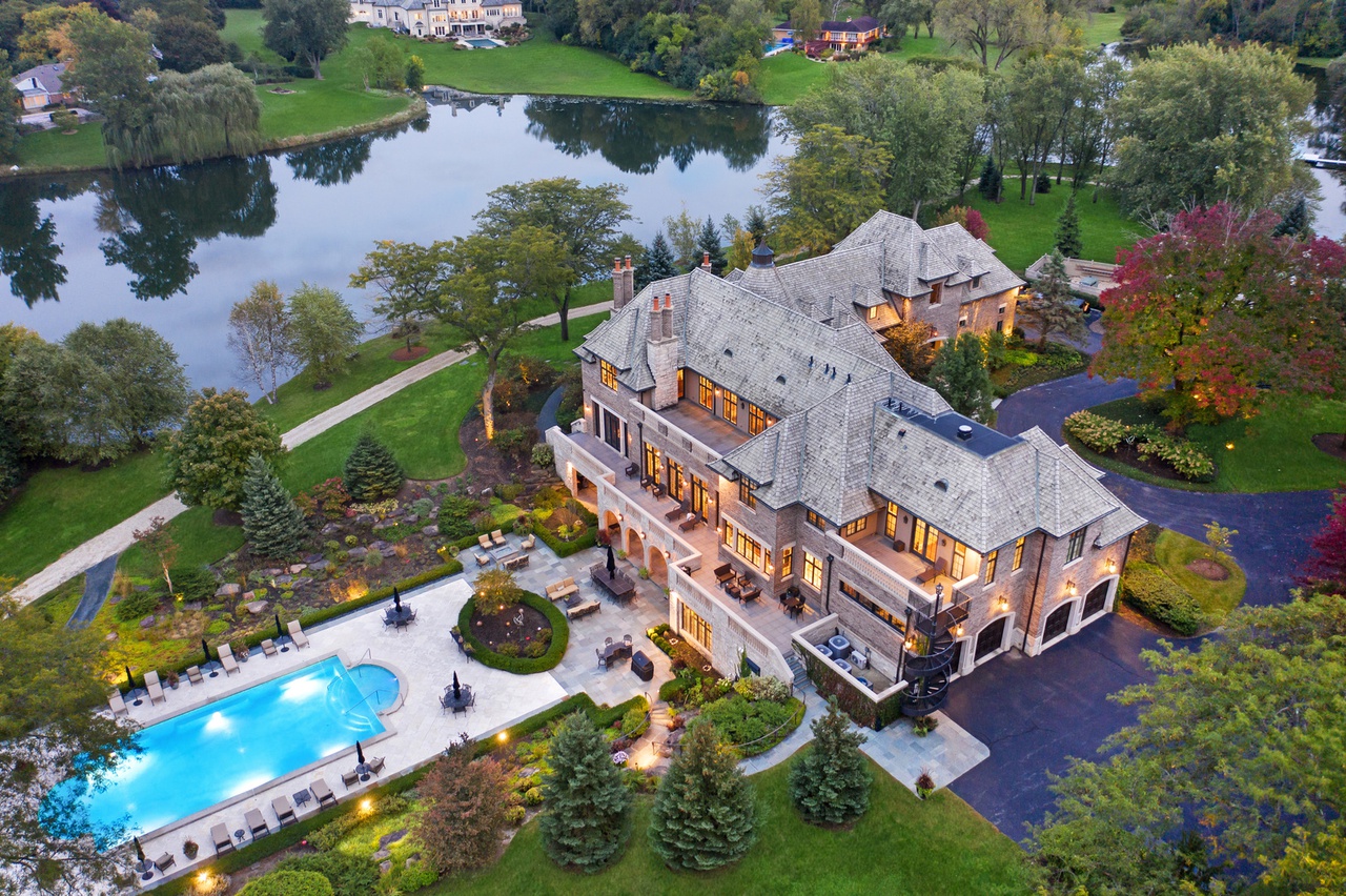 Architectural Digest’s Most Beautiful Home in Illinois, Featured on FOX